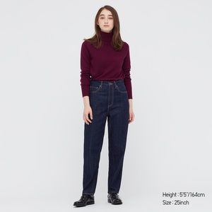Uniqlo high-rise jeans *relaxed, tapered fit